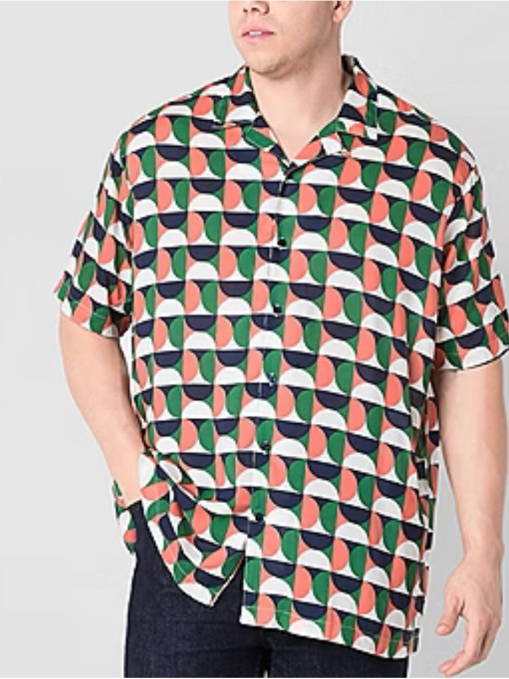 Shaquille O’Neal NWT Short-Sleeve Geo Print Button-Up Shirt - Green/Coral/Navy
